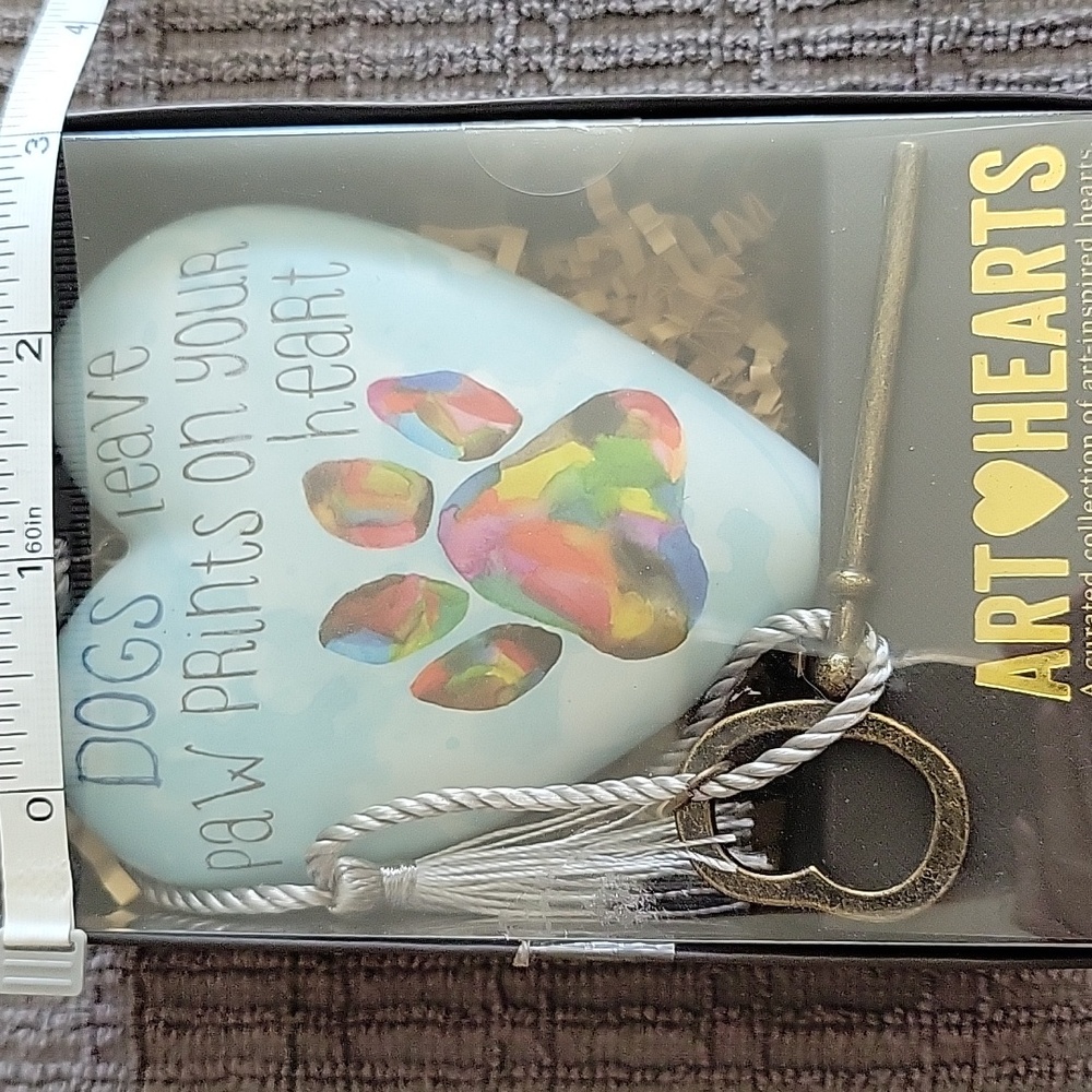 NIB Dog Paw Print Heart Decor. Approx 3x4 Inches - Picture 4 of 5